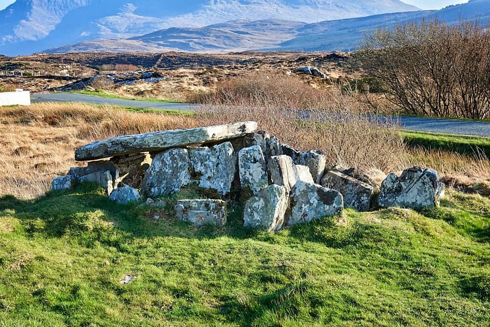 Srahwee Wedge Tomb