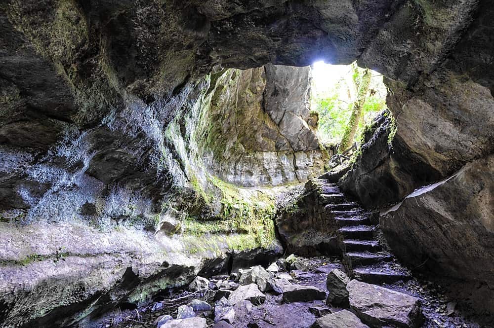 Teach Aille Cave im Cong Forest